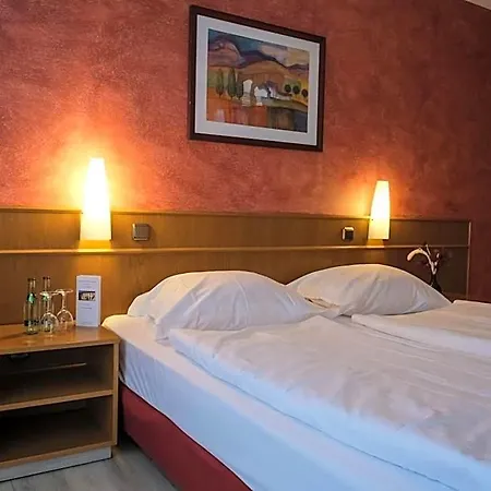 Hotel-restaurant Zur Muehle Hotel 2*